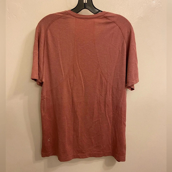 Lululemon x Peloton Short Sleeve Shirt Cherry Red Size Large - Picture 3 of 5